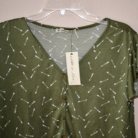 All in Love Women's Green Arrow Print Cap Sleeve Button-Up Knot Front Top Size M - Picture 2 of 4